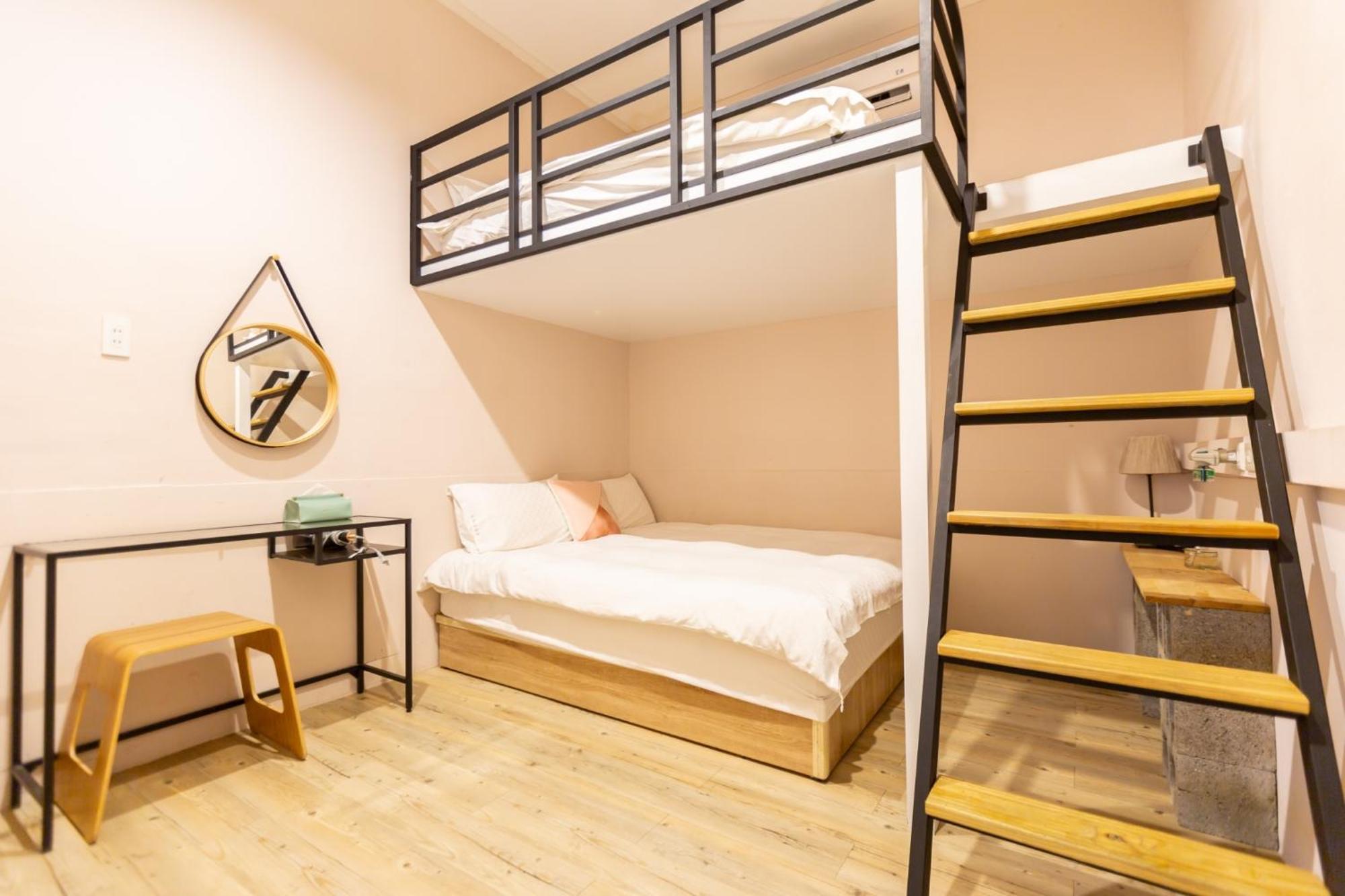 Tainan Little Day Hotel Buitenkant foto